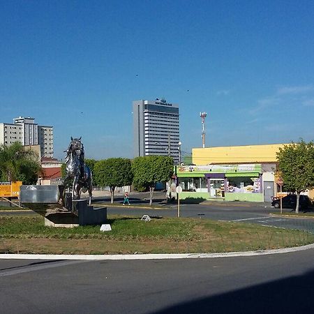 Hospedaria Servos De Maria أباريسيدا المظهر الخارجي الصورة